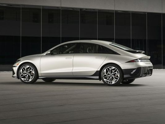 Το πιο ενεργειακά αποδοτικό EV 2 Hyundai Ioniq 6 καθαρό ηλεκτρικό όχημα με εμβέλεια 361 μίλια καλύπτει 4,17 μίλια/kwh Μεγάλη εμβέλεια