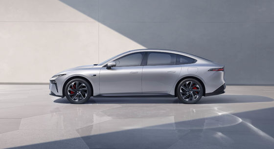 2024 ισχυρό Dongfeng Eπ 007 200Pro EREV 200km CLTC 160kw κινητήρας ισχύς 310N.m ροπή με 7,2s 0-100km / h επιτάχυνση