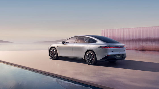 2024 ισχυρό Dongfeng Eπ 007 200Pro EREV 200km CLTC 160kw κινητήρας ισχύς 310N.m ροπή με 7,2s 0-100km / h επιτάχυνση