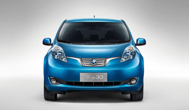 4 καθισμάτων καθαρά ηλεκτρικά αυτοκινήτων οχήματα 105km/h Drive Venucia E30 αριστερά