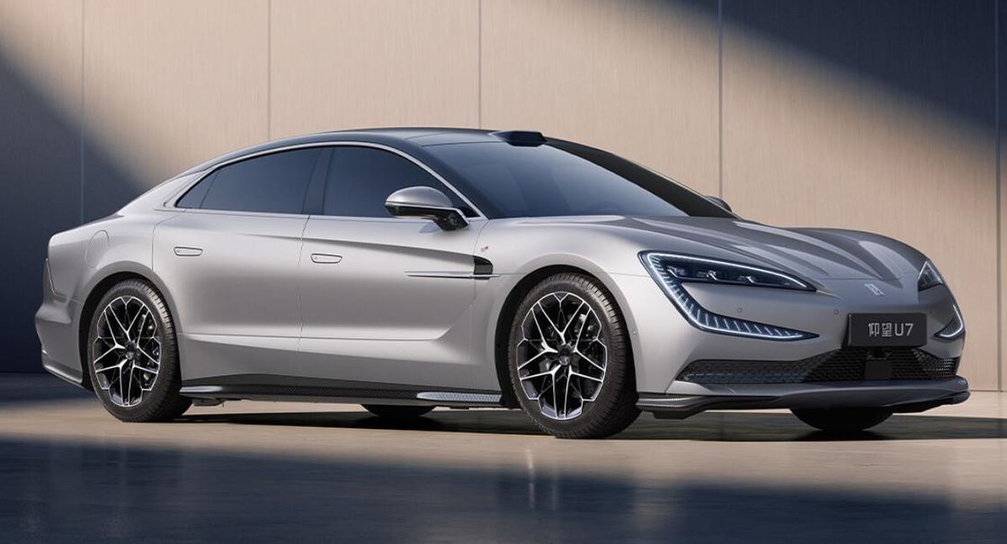 ΠΡΟΣΟΧΗ 2024 Νέο EV αυτοκίνητο BYD Yangwang U7 Sedan Αντίσταση ανέμου Cd 0.195 240Kw ισχύς κινητήρα