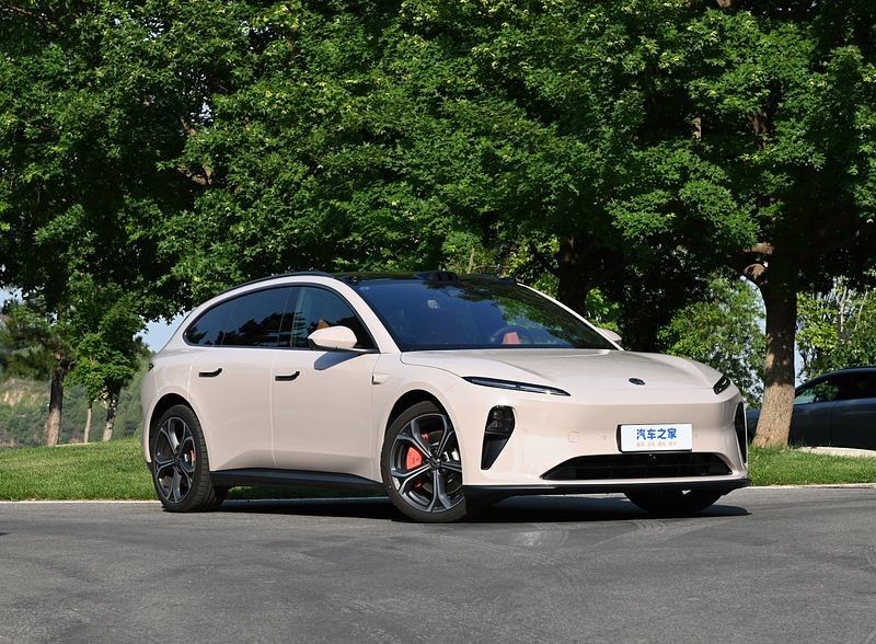 Νέα ενεργειακά οχήματα με επαρκή χρώματα 2024 Nio ET5T Weilai Ηλεκτρικά οχήματα 75kwh 200km / h αυτοκίνητο υψηλής ταχύτητας