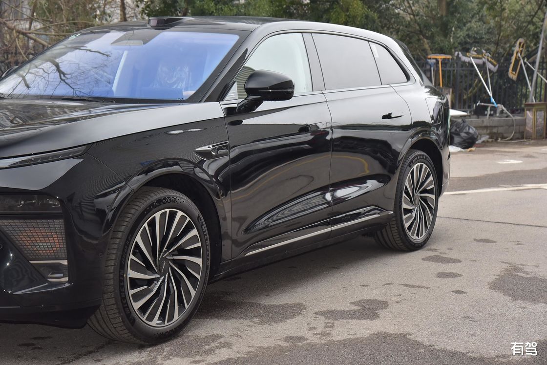 Νέο EV αυτοκίνητο REEV EXEED ET 200 Plus Μέγιστη ισχύς 195kw & 324N.m Δρόμος 7,8sec 0-100km/h επιτάχυνση ηλεκτρικό όχημα